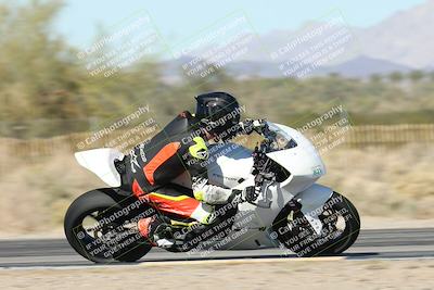 media/Dec-04-2025-Racers Edge (Thu) [[5ebc9f124d]]/3-B Group/5-Session 2 Turn 2 inside Speed Pans/